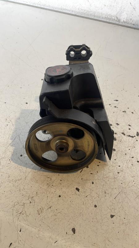 Pompe de direction PEUGEOT 206 PHASE 1 Essence - 1