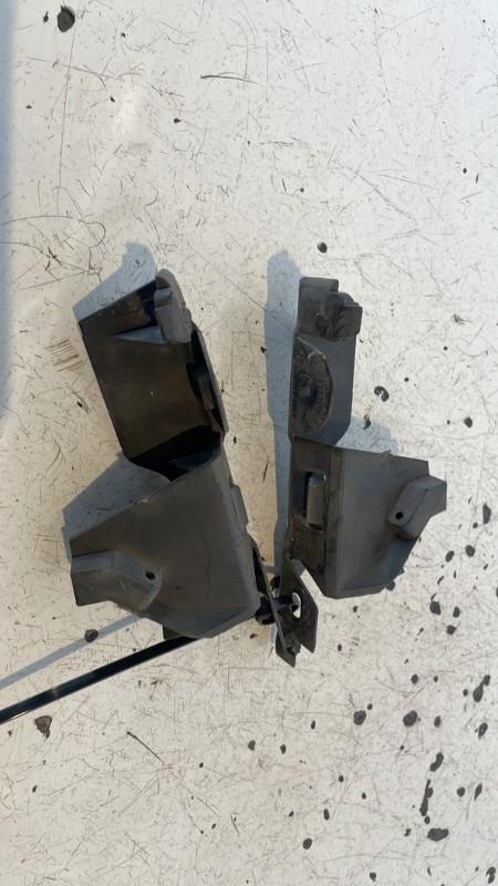 Support de pare chocs arriere RENAULT CLIO 2 PHASE 2 Essence - 1