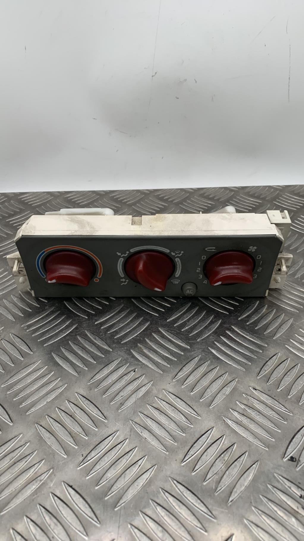 Commande chauffage RENAULT TWINGO 1 PHASE 3  - 1