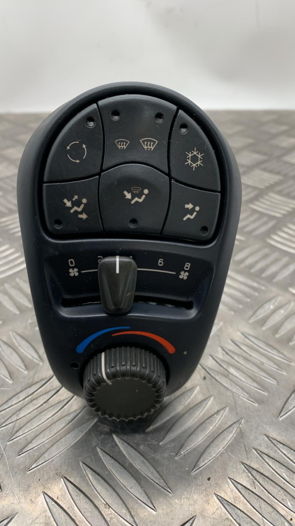 Commande chauffage RENAULT ESPACE 3 Diesel - 1