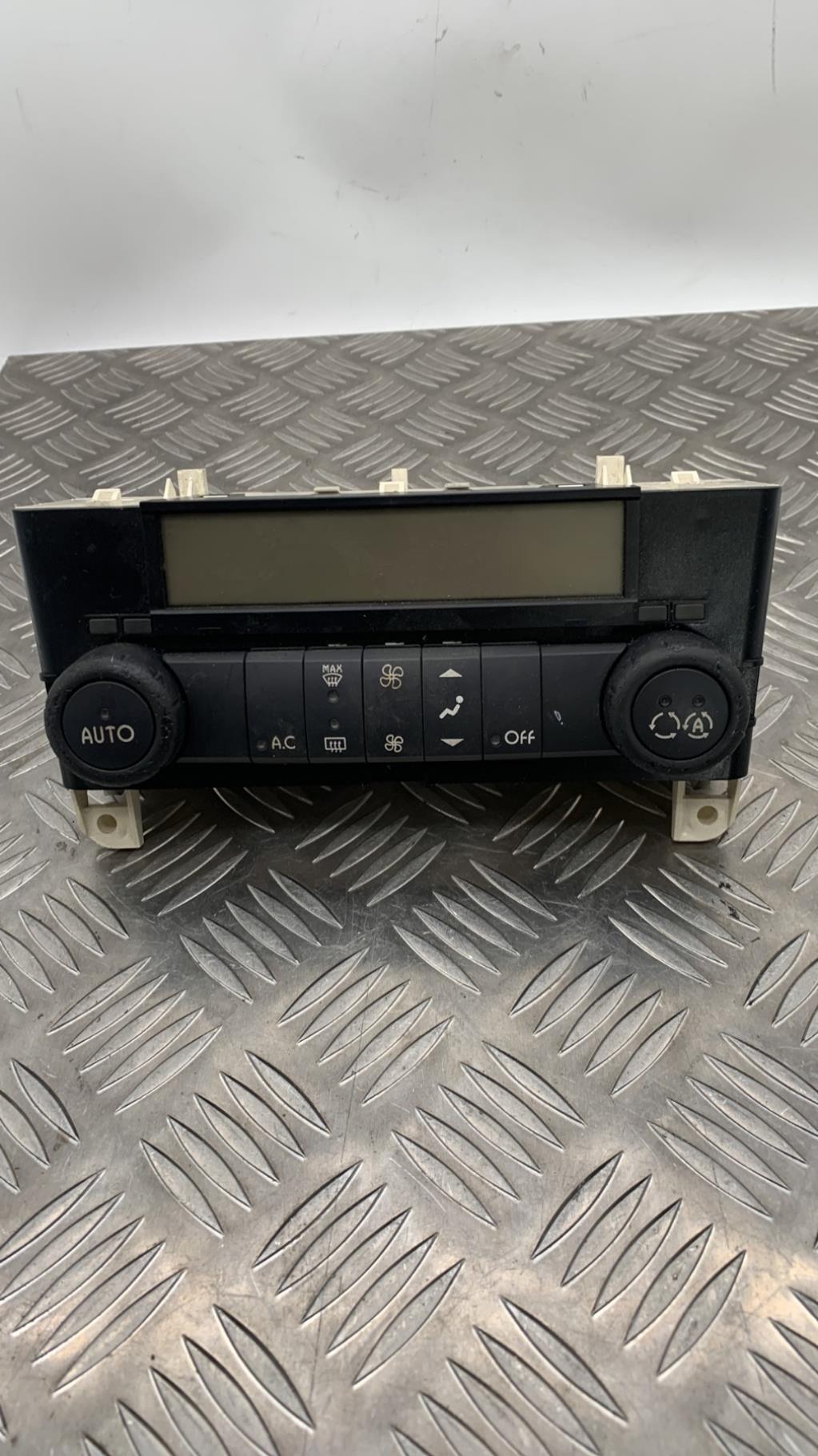 Commande chauffage RENAULT LAGUNA 2 PHASE 2  - 1