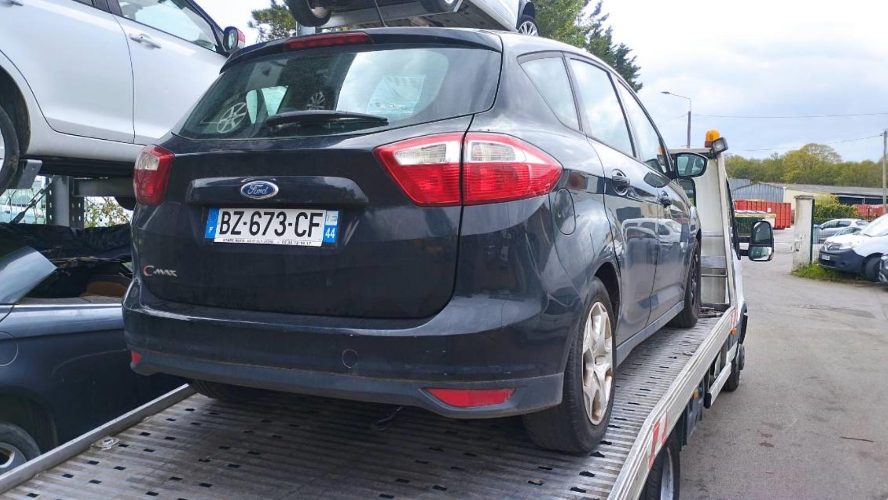 Custode arriere droit FORD C-MAX 2 PHASE 1 Diesel - 1