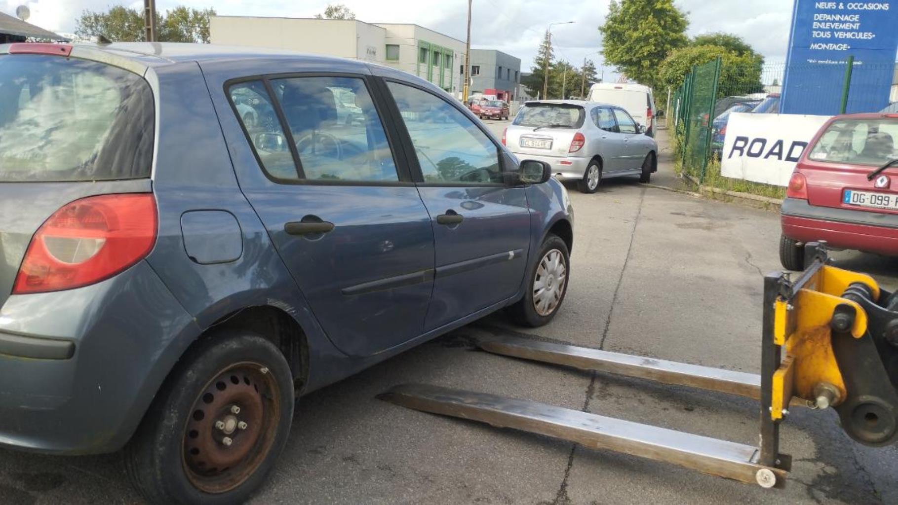 Roue de secours RENAULT CLIO 3 PHASE 1 Essence - 1