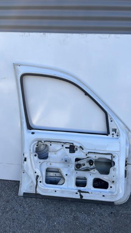 Porte avant gauche RENAULT KANGOO 1 PHASE 1 Essence - 1