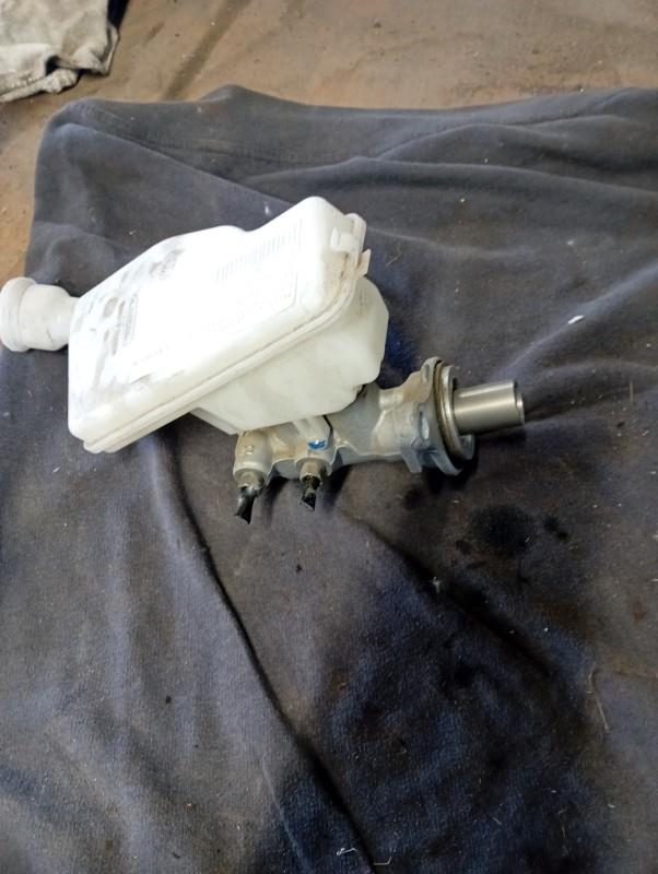 Maitre cylindre (freinage) CITROEN C3 3 PHASE 1 Essence - 1
