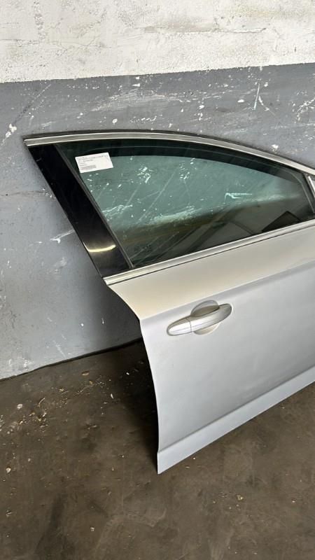 Porte avant droit FORD MONDEO 3 PHASE 2 BREAK Diesel - 1
