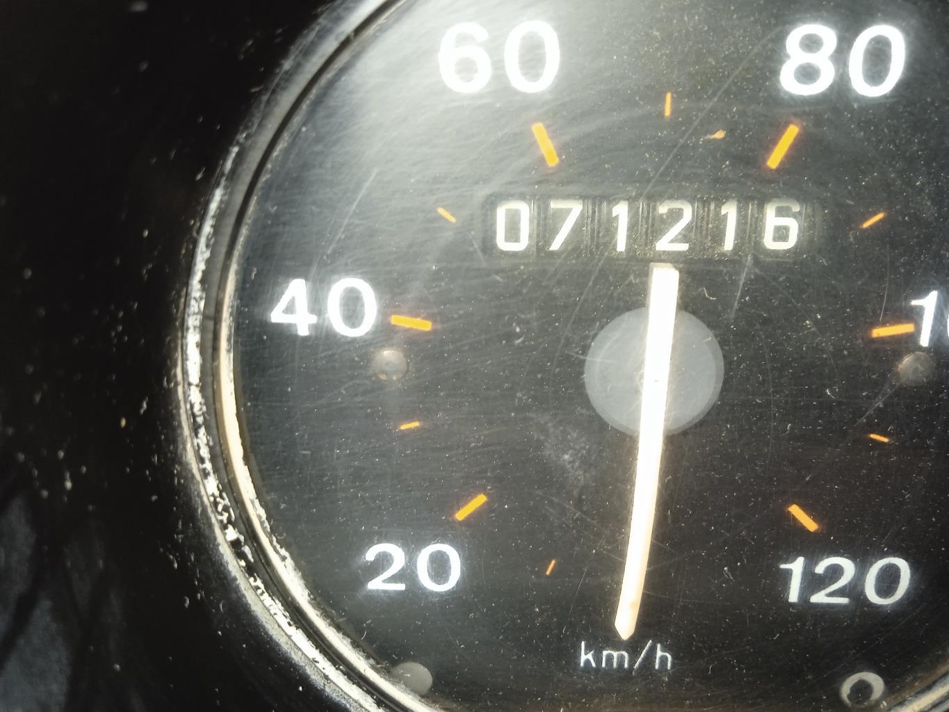 Compteur PEUGEOT J7  - 1