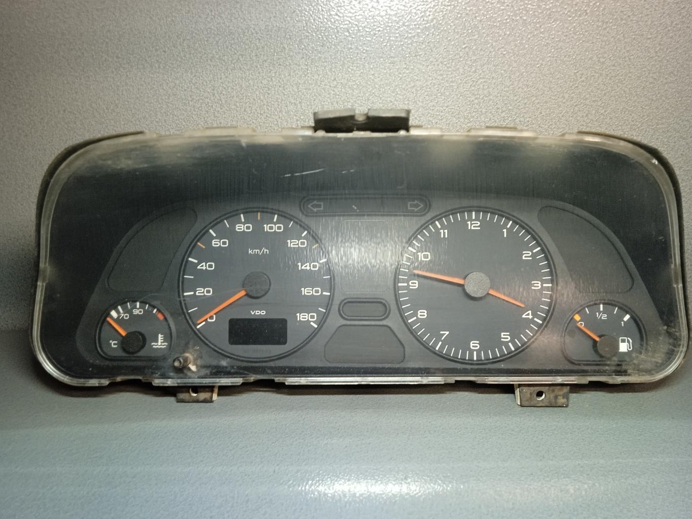 Compteur PEUGEOT 306 PHASE 2  - 1