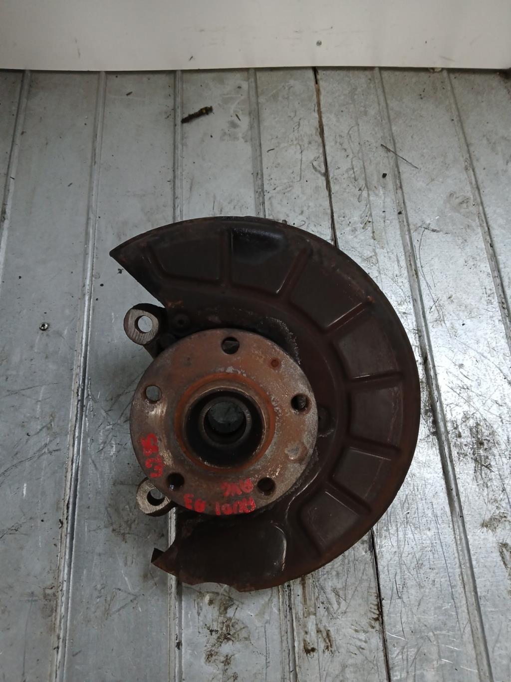 Moyeu avant gauche AUDI A3 2 SPORTBACK PHASE 1 Diesel - 1