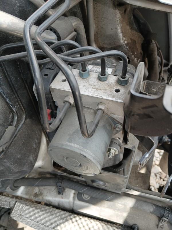 Bloc ABS (freins anti-blocage) AUDI A6 3 ALLROAD PHASE 2 BREAK Diesel - 1