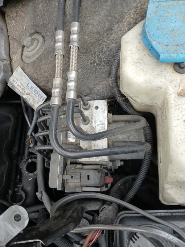 Bloc ABS (freins anti-blocage) AUDI A4 2 AVANT PHASE 2 BREAK Diesel - 1