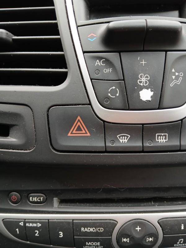 Bouton de warning RENAULT LAGUNA 3 PHASE 1 BREAK Diesel - 1