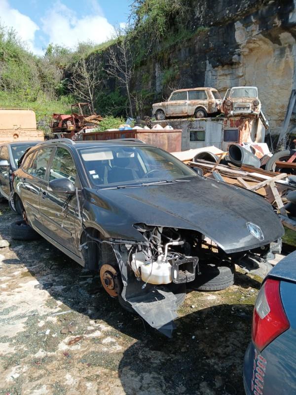 Commande autoradio RENAULT LAGUNA 3 PHASE 1 BREAK Diesel - 1