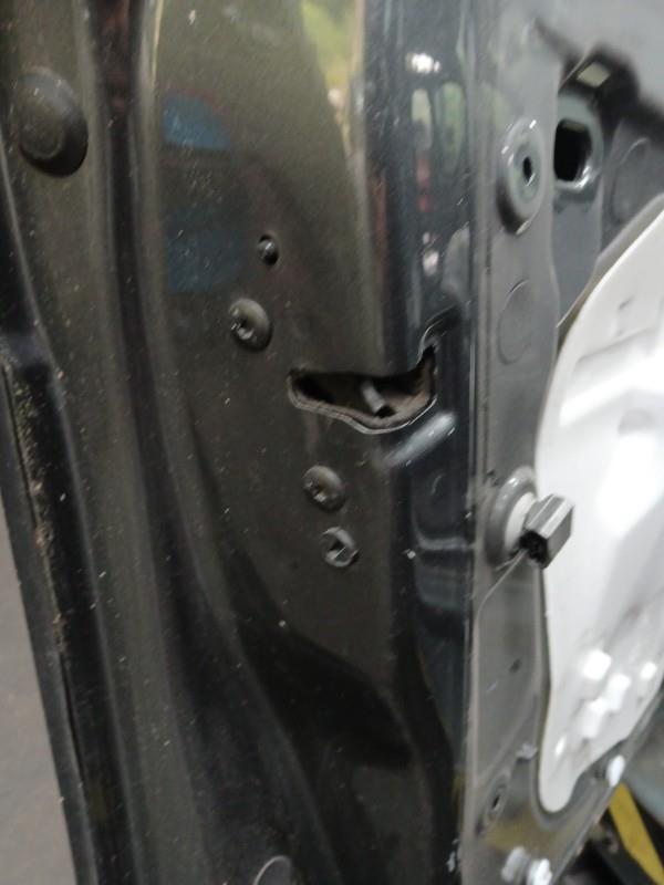 Serrure avant gauche CITROEN C4 CACTUS Diesel - 1