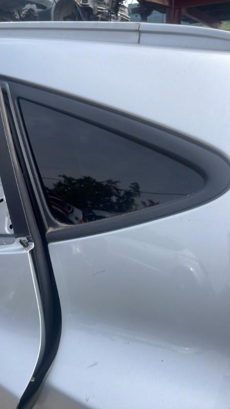 Custode arriere gauche HYUNDAI IX 35 PHASE 1 Diesel - 1