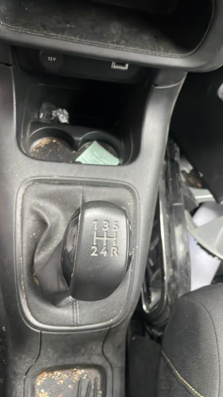 Pommeau de vitesses CITROEN C3 3 PHASE 1 Essence - 1