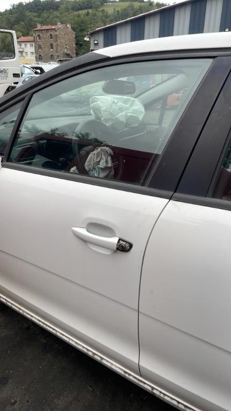 Vitre avant gauche CITROEN C3 3 PHASE 1 Essence - 1