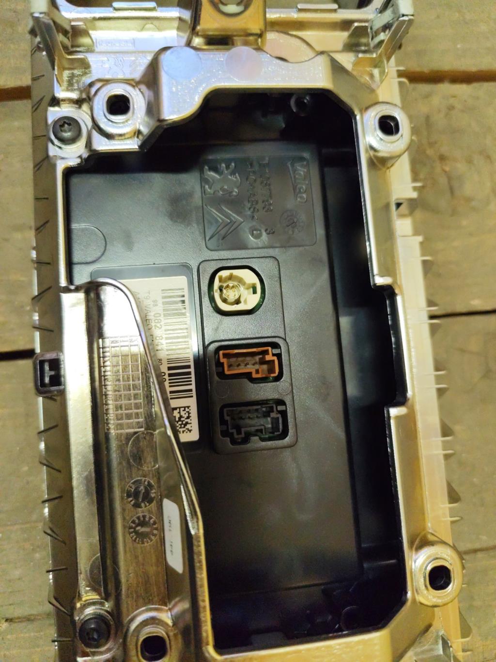 Ecran GPS PEUGEOT 308 2 PHASE 1 Diesel - 1