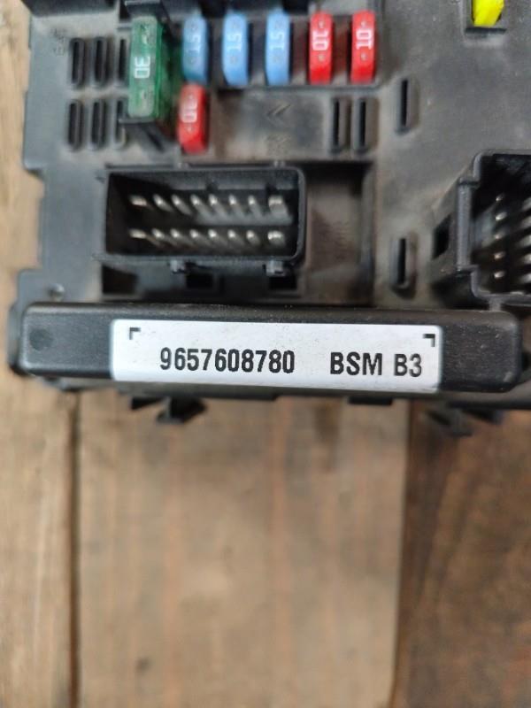 Boitier servitude moteur (BSM) CITROEN C8 Diesel - 1