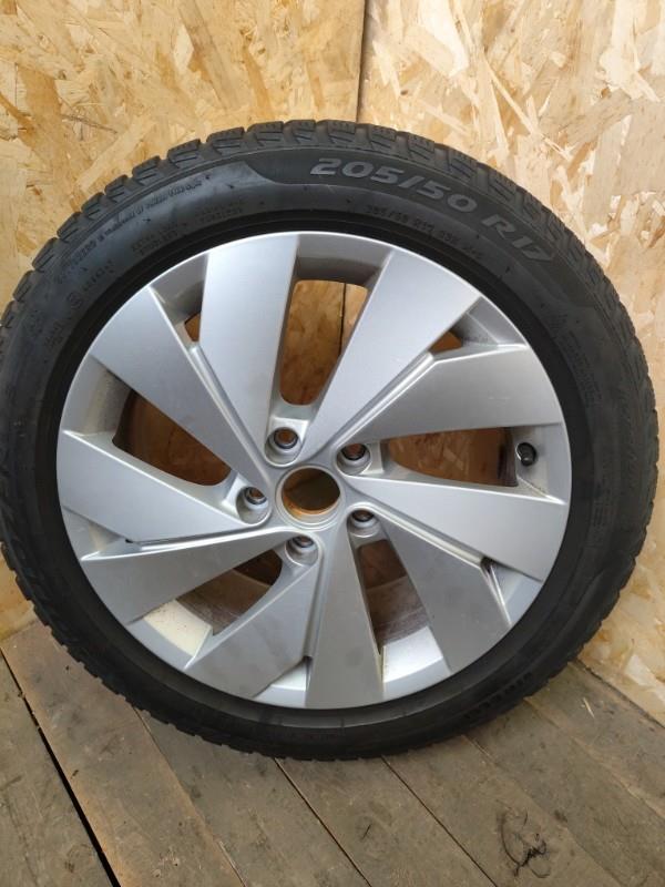 Jante VOLKSWAGEN GOLF 8  - 1
