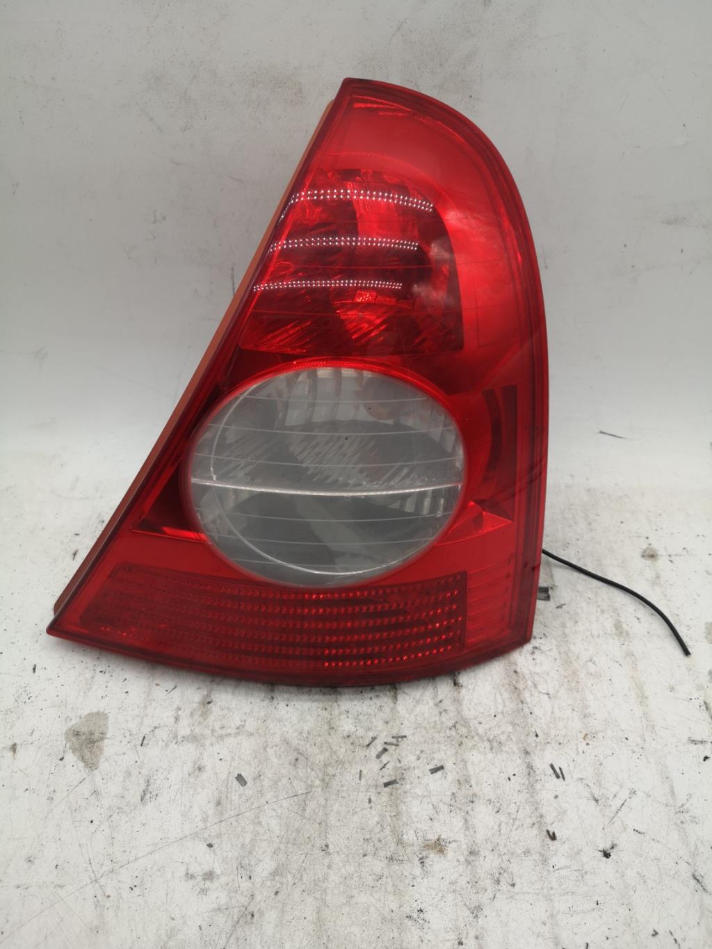 Feu arriere principal droit (feux) RENAULT CLIO 2 PHASE 2 Diesel - 1
