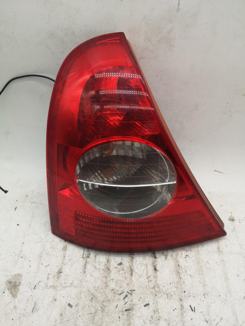 Feu arriere principal gauche (feux) RENAULT CLIO 2 PHASE 2 Diesel - 1