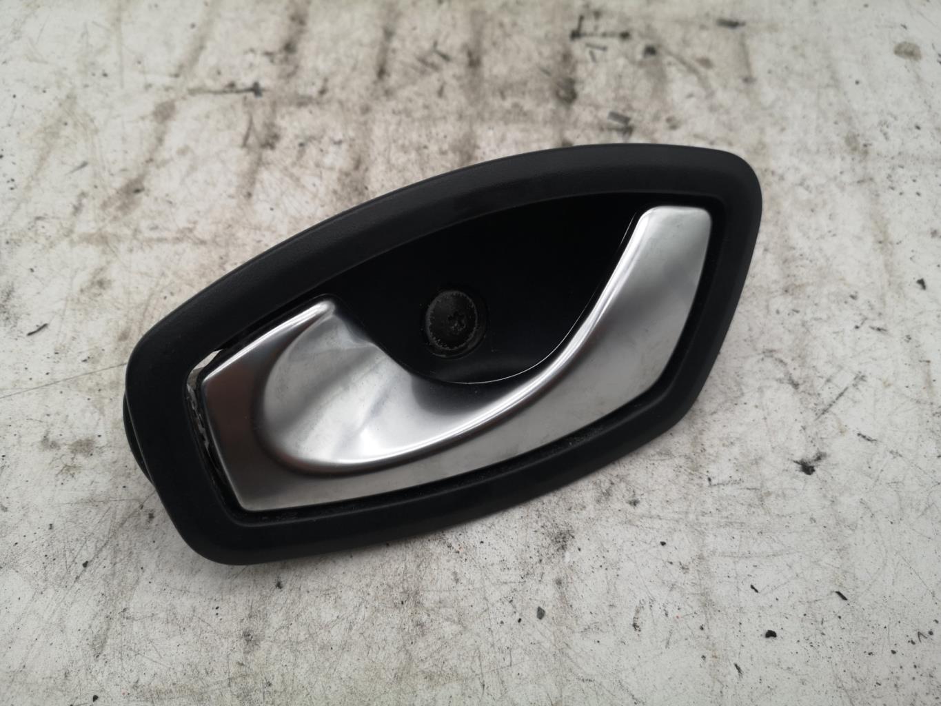Poignee interieur avant gauche RENAULT CLIO 4 PHASE 1 Diesel - 1