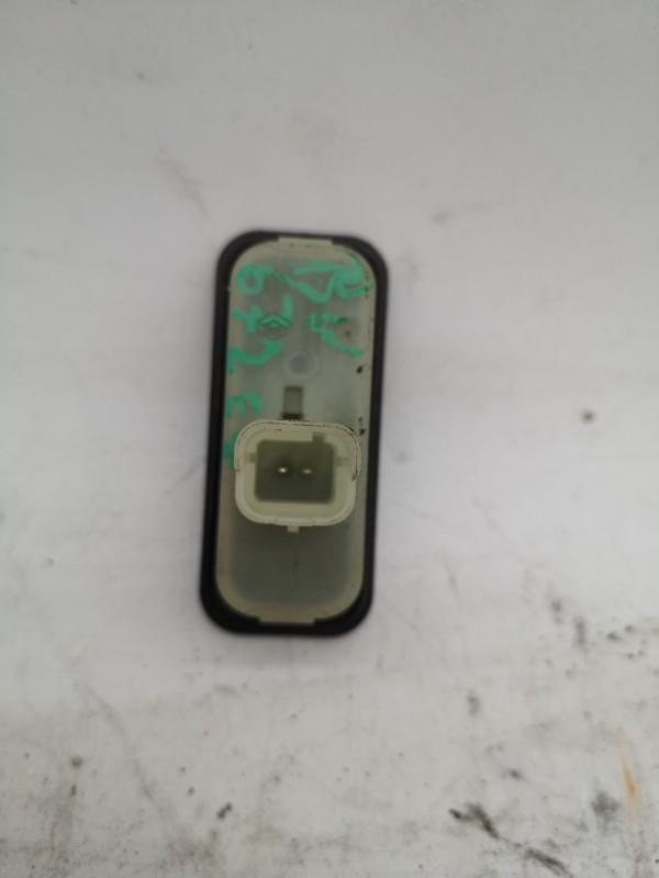 Bouton de coffre RENAULT MEGANE 3 PHASE 1 COUPE Diesel - 1