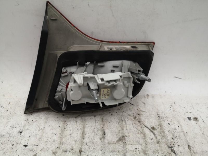 Feu arriere secondaire gauche (feux) AUDI A4 2 AVANT PHASE 2 BREAK Diesel - 1