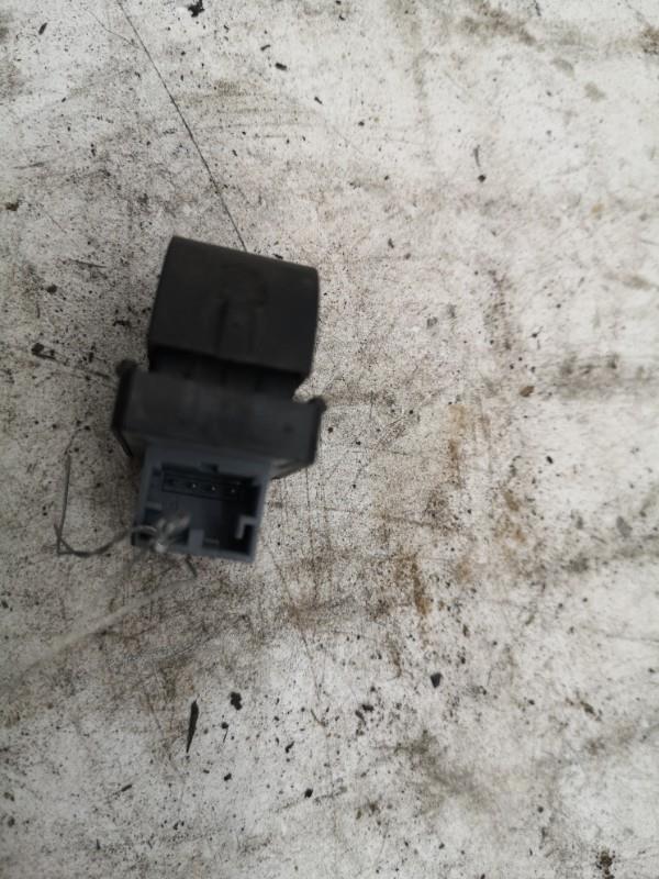Interrupteur de leve vitre avant gauche AUDI A4 2 AVANT PHASE 2 BREAK Diesel - 1