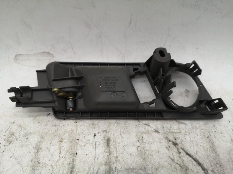 Poignee interieur avant droit AUDI A2 Essence - 1