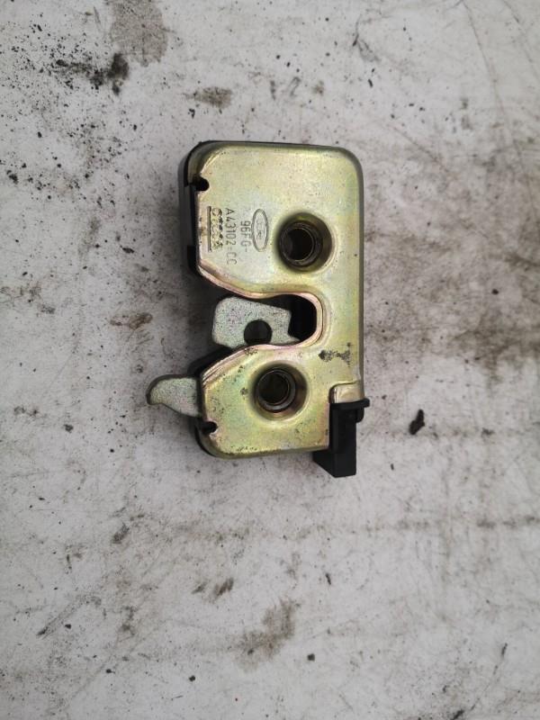 Serrure de coffre FORD FIESTA 4 PHASE 2 Essence - 1
