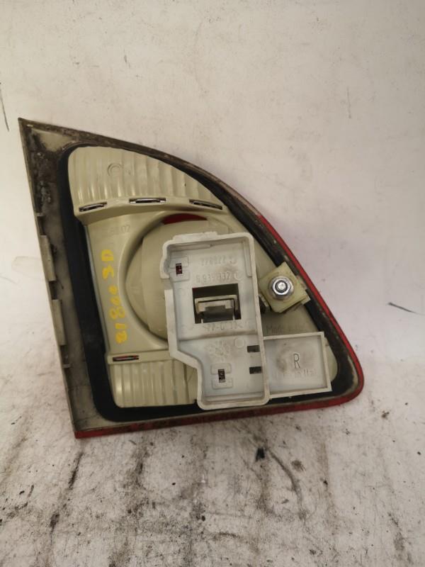 Feu arriere secondaire droit (feux) BMW SERIE 5 E61 TOURING PHASE 1 BREAK Diesel - 1