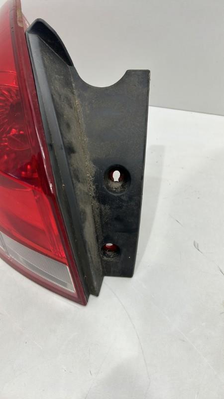 Fanale posteriore principale sinistro (luci) RENAULT CLIO 3 PHASE 1 BREAK Diésel - 1