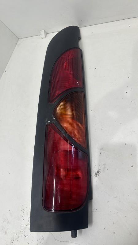 Fanale posteriore principale sinistro (luci) RENAULT KANGOO 1 PHASE 1 Diésel - 1