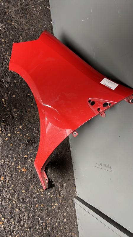 Aile avant gauche RENAULT CLIO 3 PHASE 1 Essence - 1