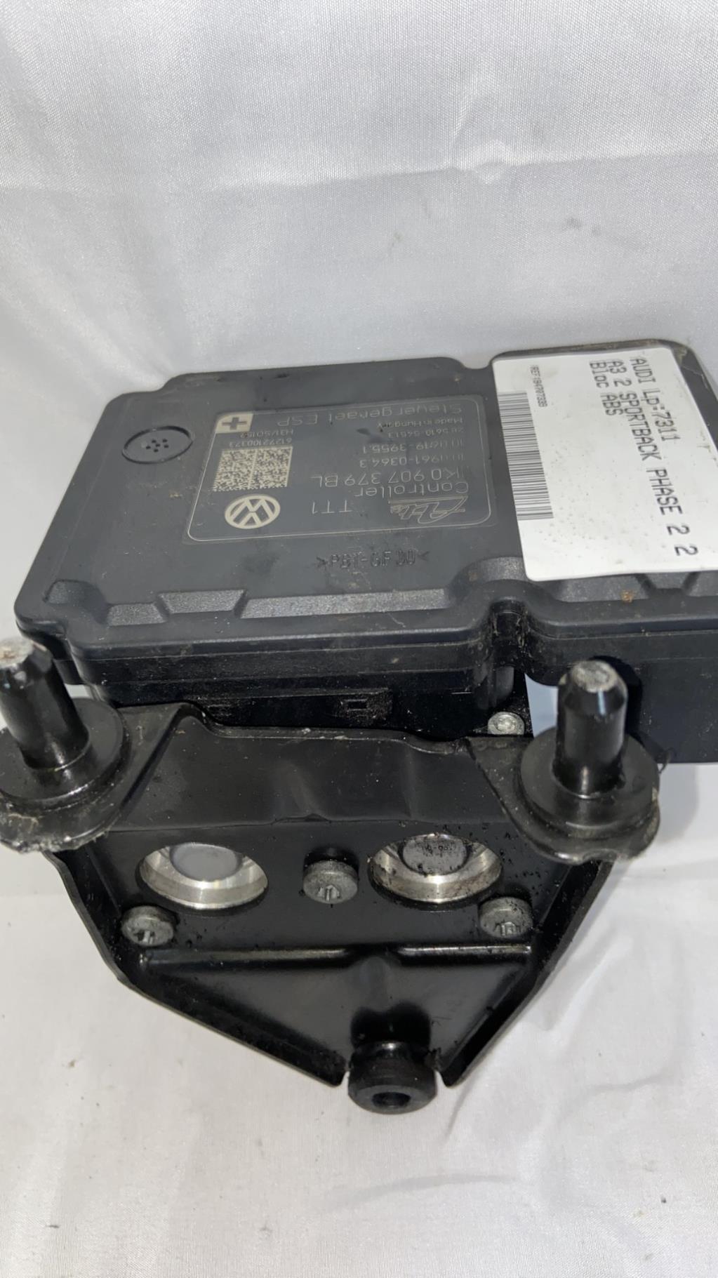 Bloc ABS (freins anti-blocage) AUDI A3 2 SPORTBACK PHASE 2 Diesel - 1