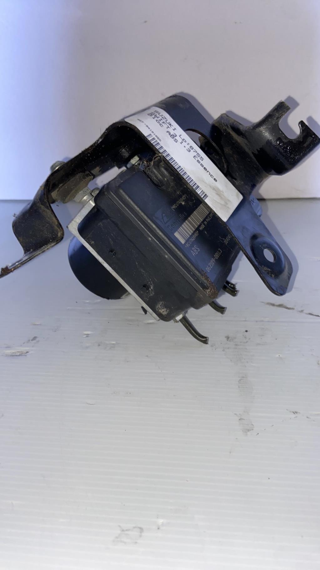 Bloc ABS (freins anti-blocage) SUZUKI SWIFT 3 Essence - 1