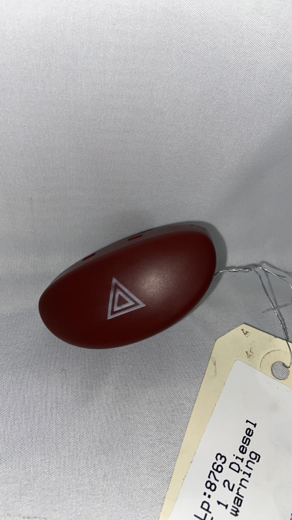 Bouton de warning PEUGEOT 206 PHASE 1 Diesel - 1