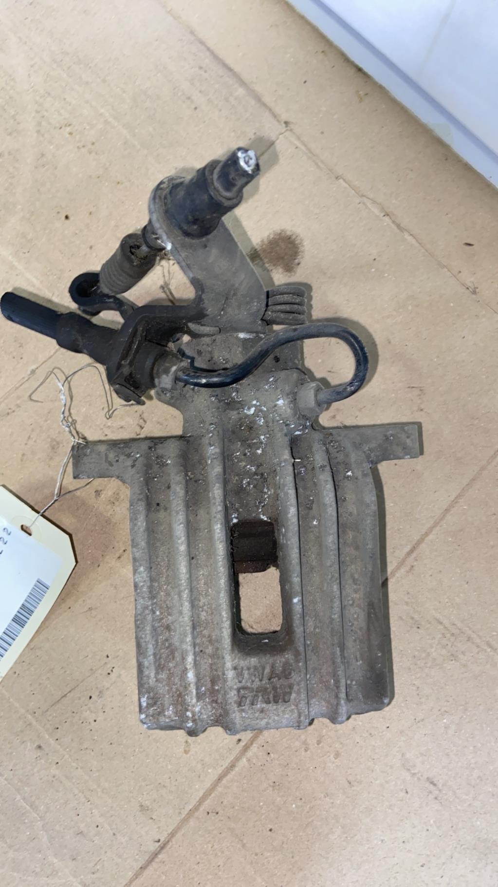 Etrier arriere droit (freinage) AUDI A3 2 SPORTBACK PHASE 2 Diesel - 1