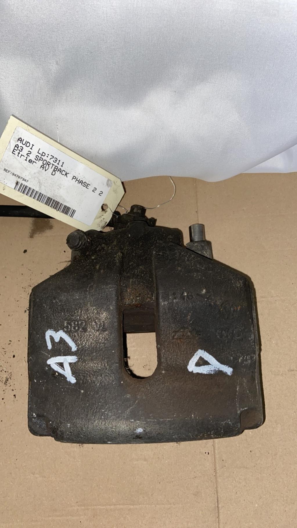 Etrier avant droit (freinage) AUDI A3 2 SPORTBACK PHASE 2 Diesel - 1