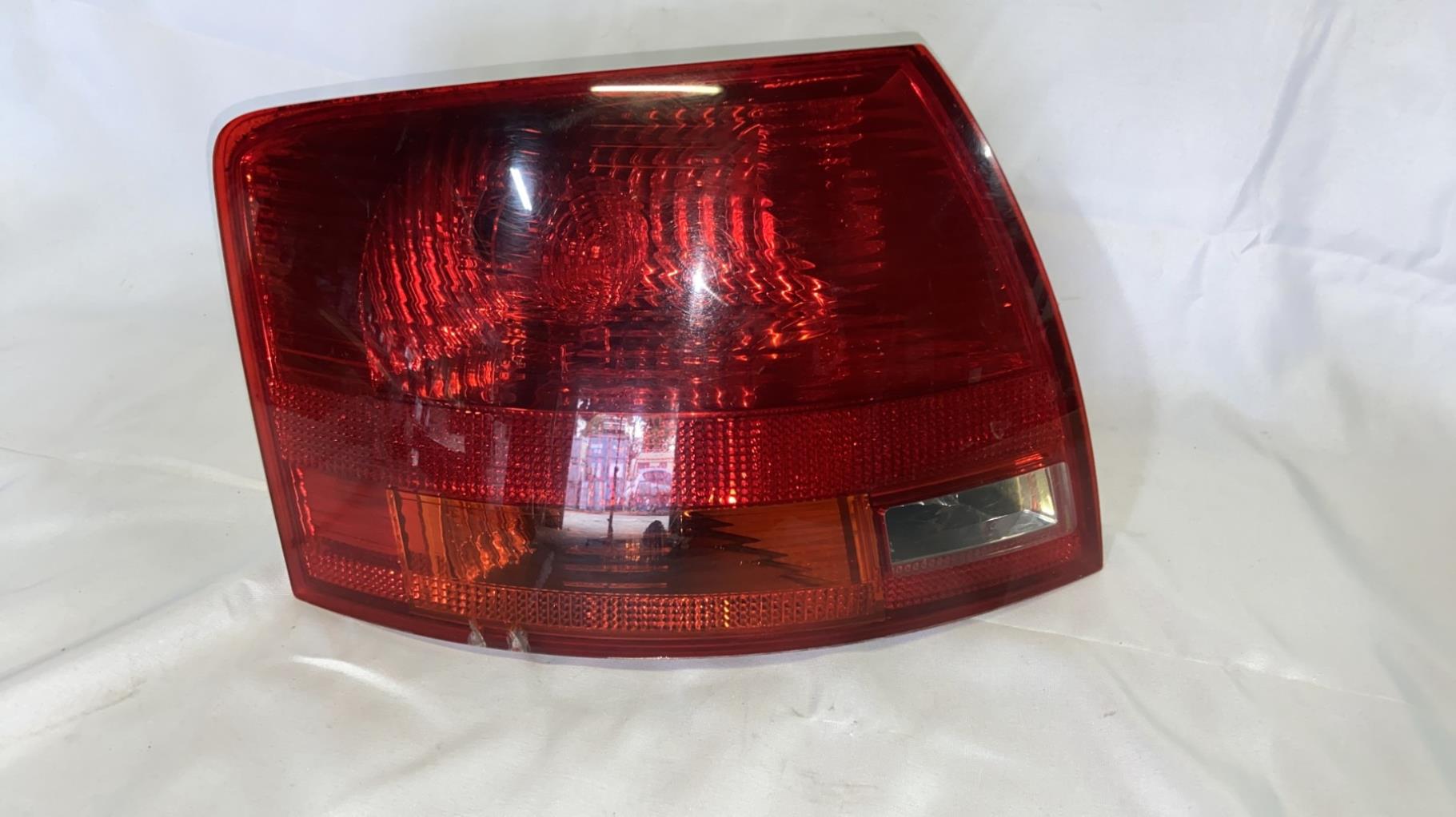 Feu arriere principal gauche (feux) AUDI A4 2 AVANT PHASE 2 BREAK Diesel - 1
