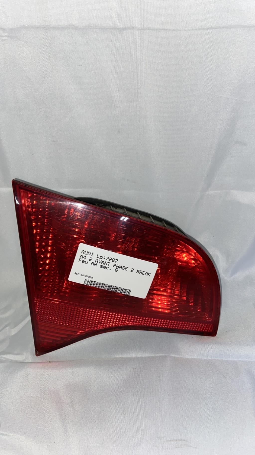 Feu arriere secondaire gauche (feux) AUDI A4 2 AVANT PHASE 2 BREAK Diesel - 1