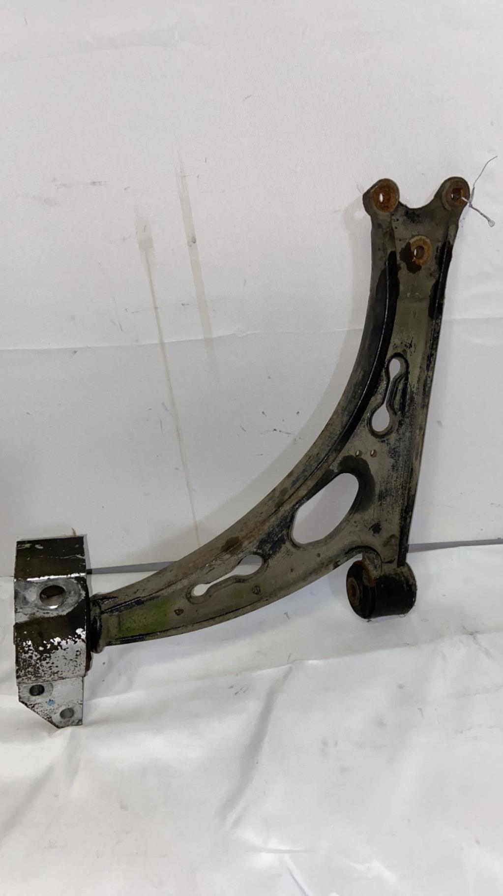 Triangle avant gauche SEAT TOLEDO 3 Diesel - 1