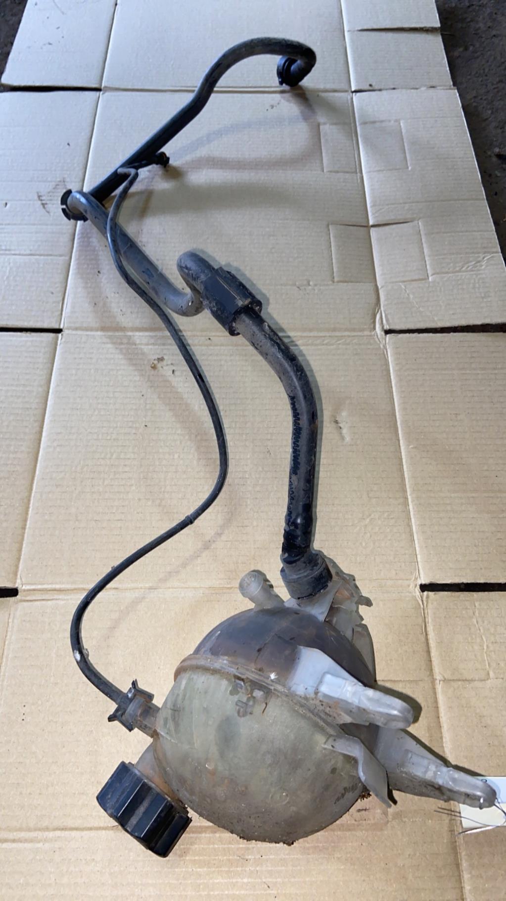 Vase d'expansion CITROEN C3 PLURIEL PHASE 2 CABRIOLET Essence - 1