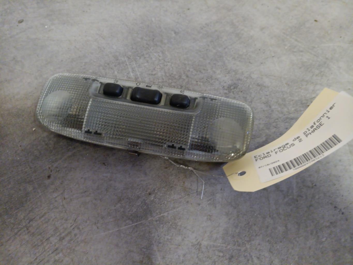 Eclairage de plafonnier FORD FOCUS 2 PHASE 1  - 1