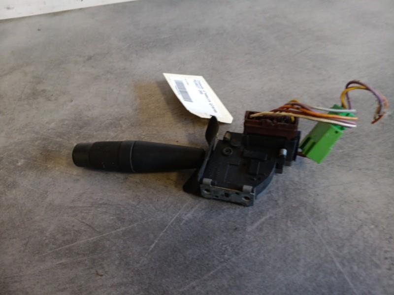 Commodo d'essuie glaces PEUGEOT 205  - 1