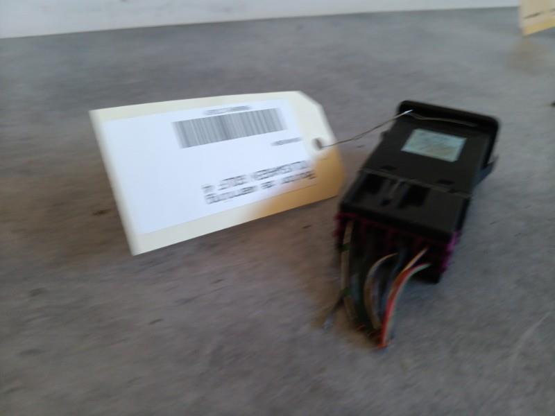 Bouton de warning VOLKSWAGEN GOLF 4  - 1