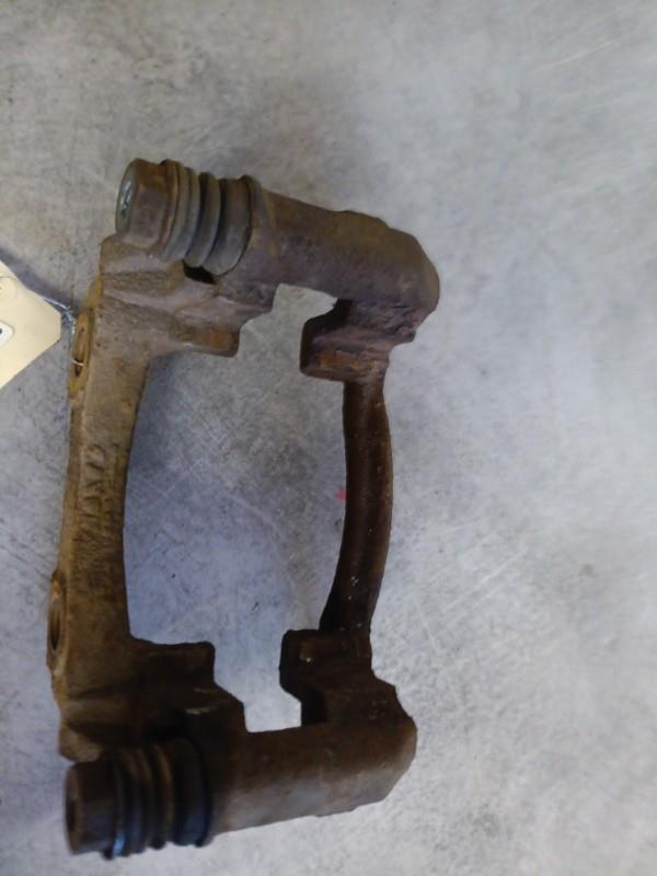 Support etrier frein (chape) avant droit RENAULT CLIO 2 PHASE 2 Diesel - 1