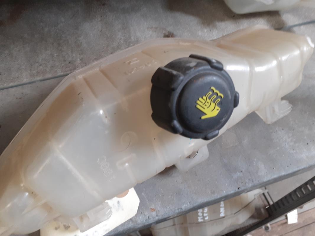 Vase d'expansion RENAULT CLIO 3 PHASE 1 BREAK Diesel - 1
